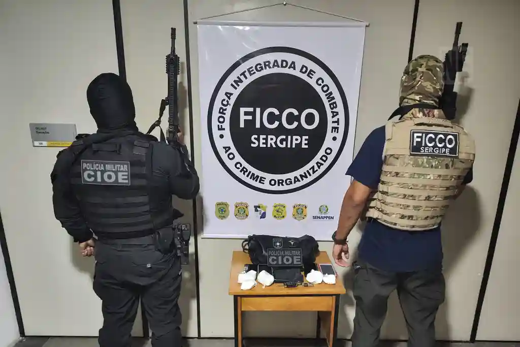 Ficco/SE prende casal por tráfico de drogas