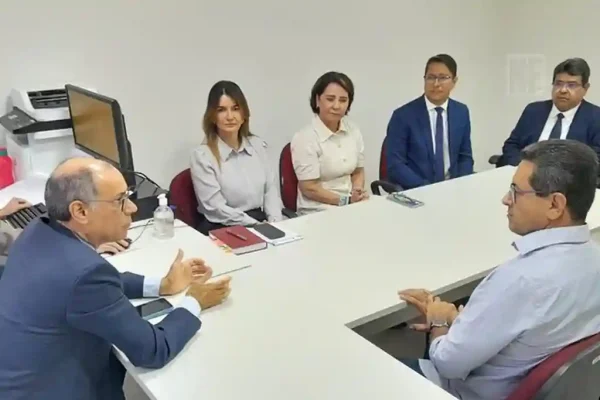 Justiça Eleitoral reuniu-se com candidatos sobre 2º turno em Aracaju