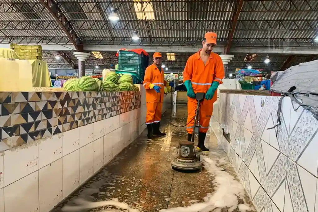 Higienização dos mercados em Aracaju