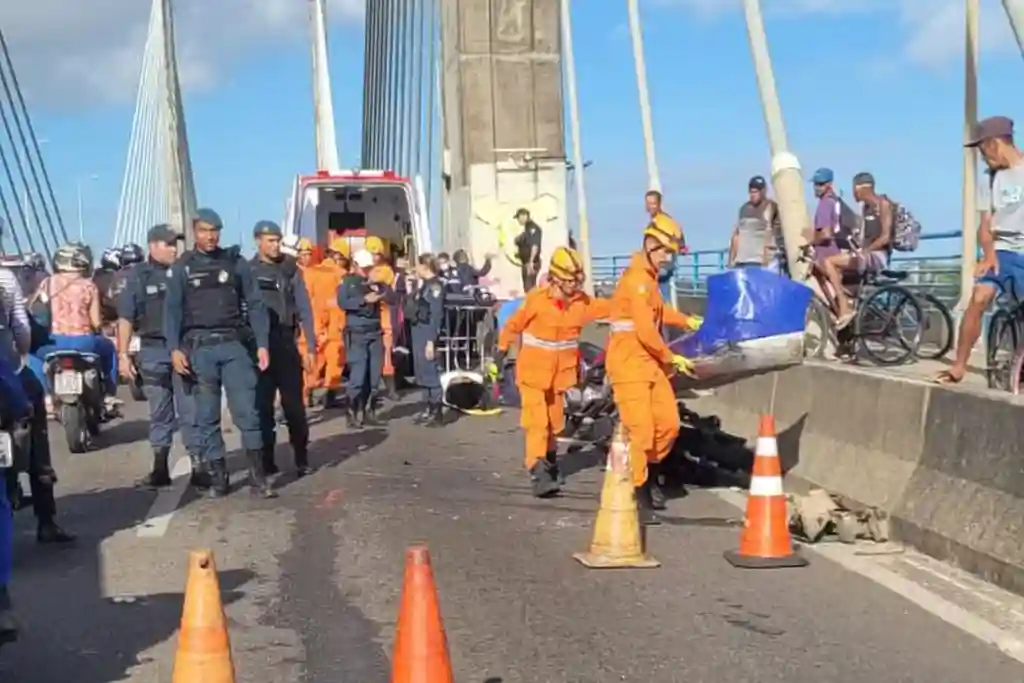 Tentativa de suicídio provoca o caos na ponte Aracaju-Barra