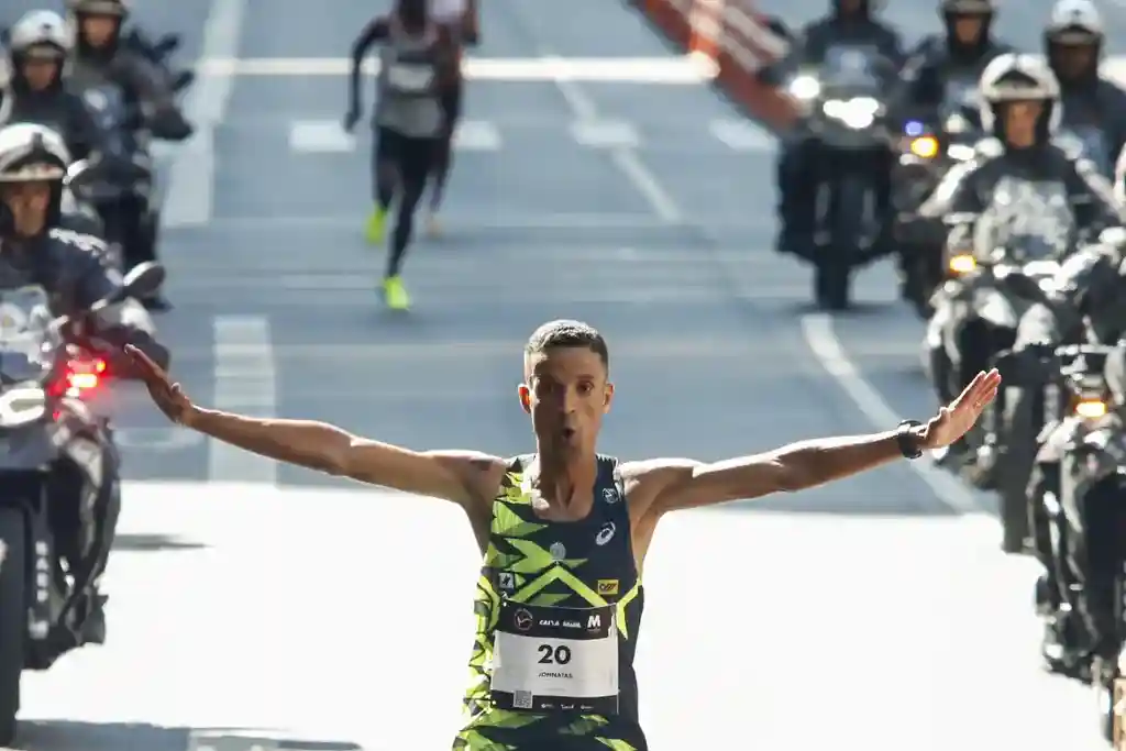 Brasileiro chega em 4º lugar na São Silvestre