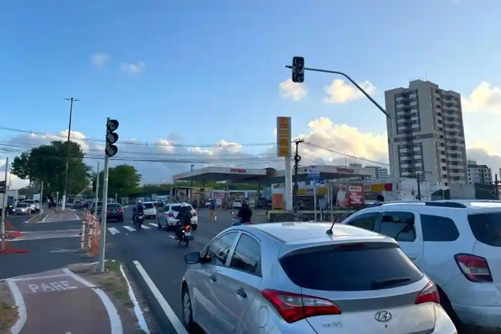 Novo acesso à avenida Tancredo Neves em Aracaju