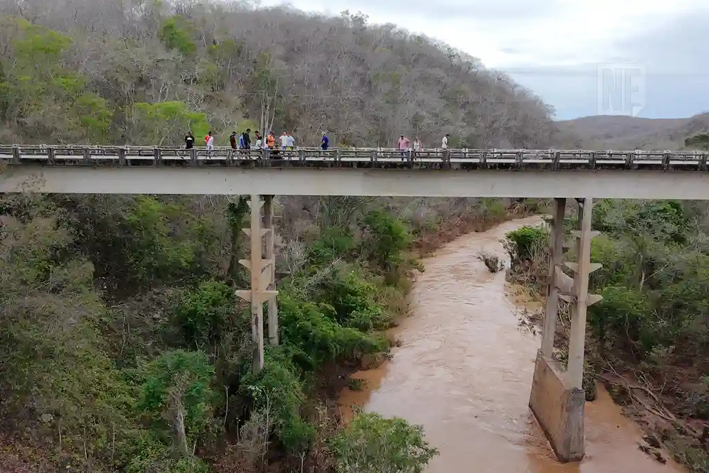 Ponte entre Pinhão e Simão Dias, em Sergipe