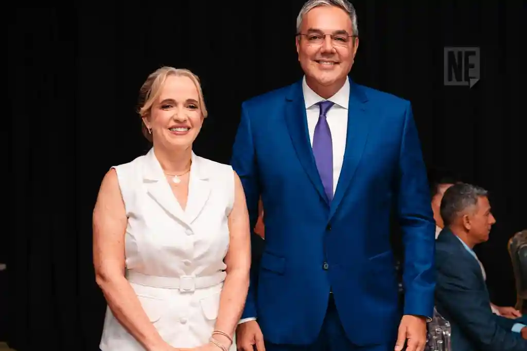 Suely Menezes e Sérgio Reis são empossados prefeito e vice-prefeita de Lagarto